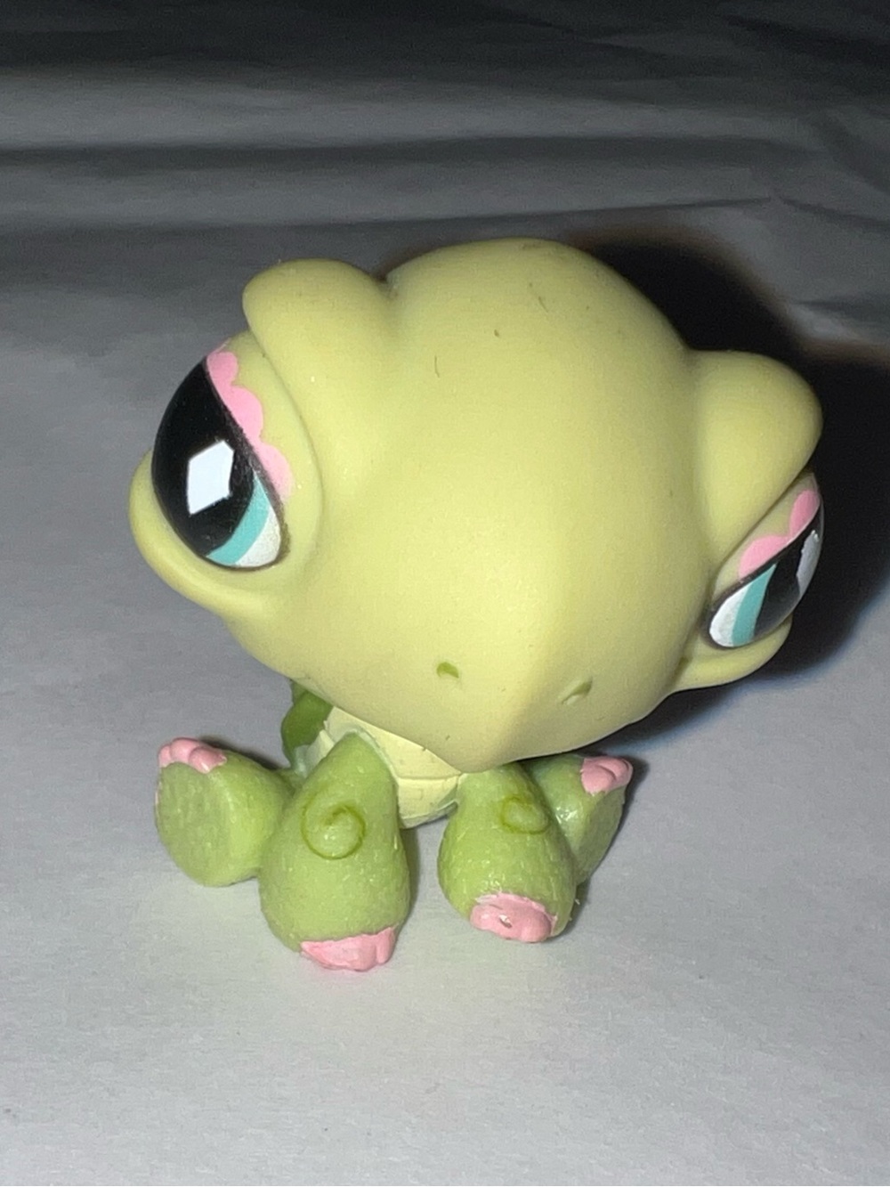 🔴Vintage Collectible Hasbro Littlest Pet Shop Sitting Green Turtle #504